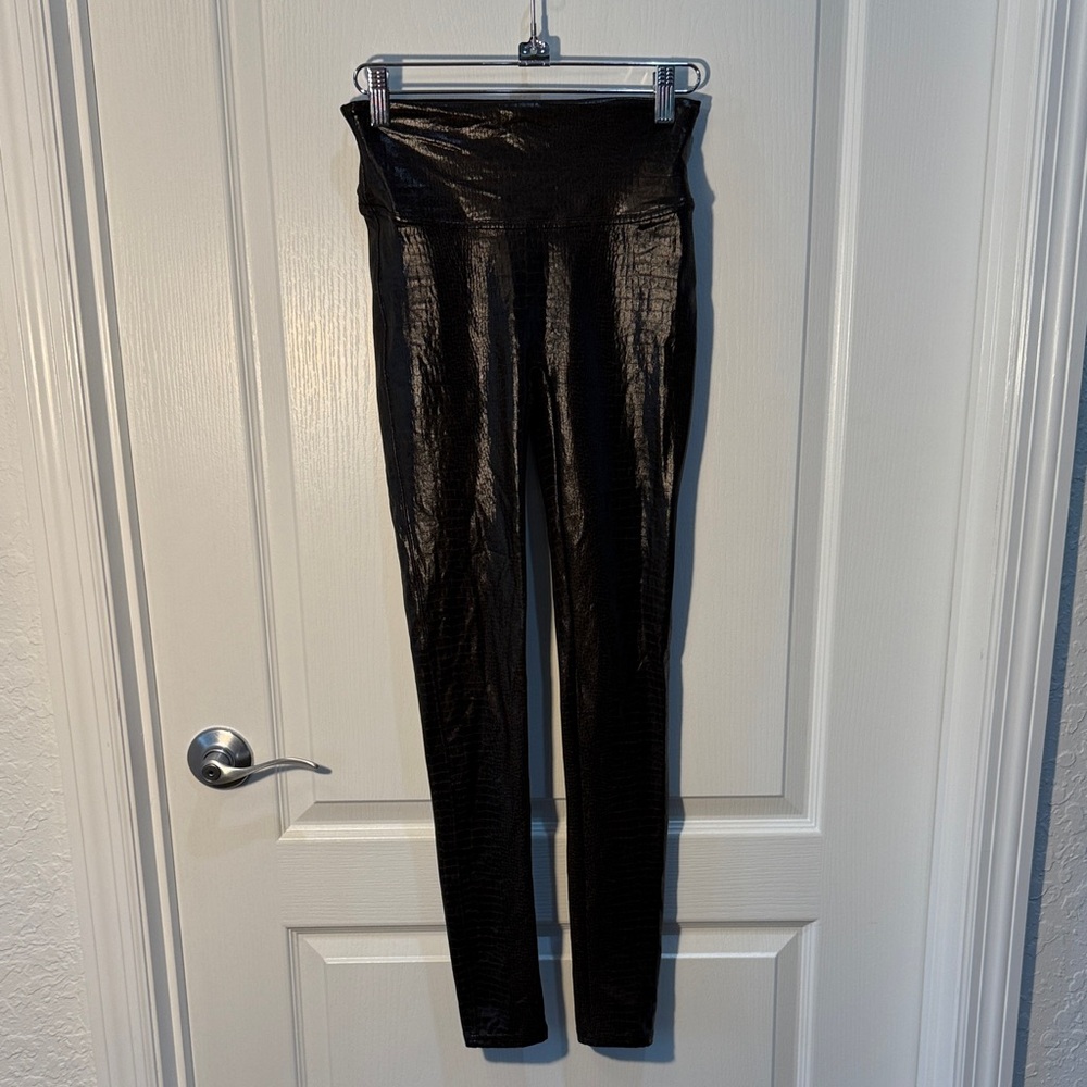 SPANX Glossy Black Leggings Faux Leather Croc Size S